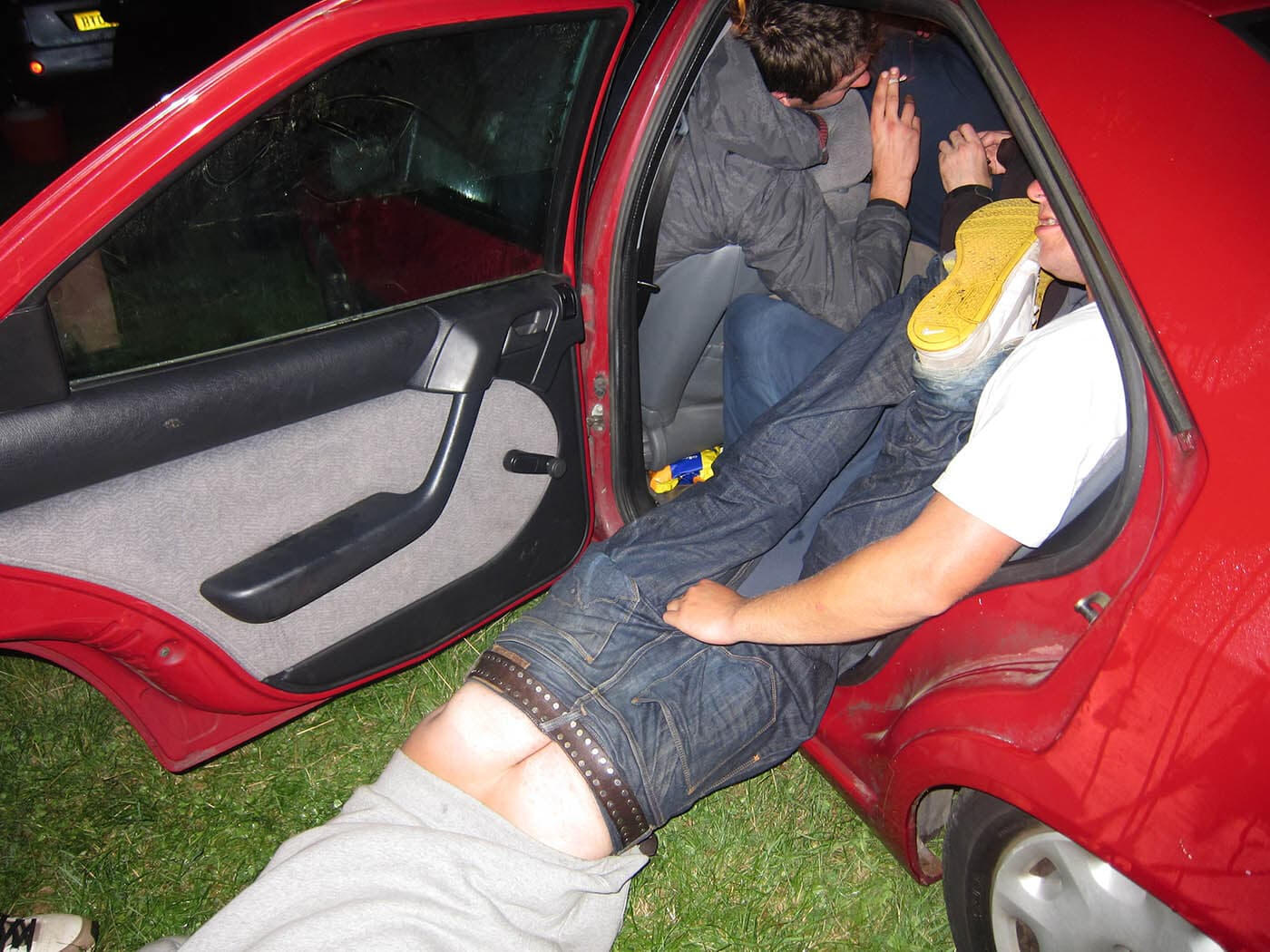 I doubt the surgeons call them ‘tumour scoops’. They&#39;re really called ‘curettes’. Image courtesy of www.marketlab.com